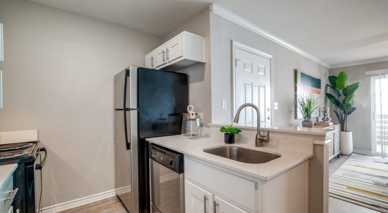 Photo Gallery The Argyle Apartments in Houston, TX Affordable & Cozy Apartments