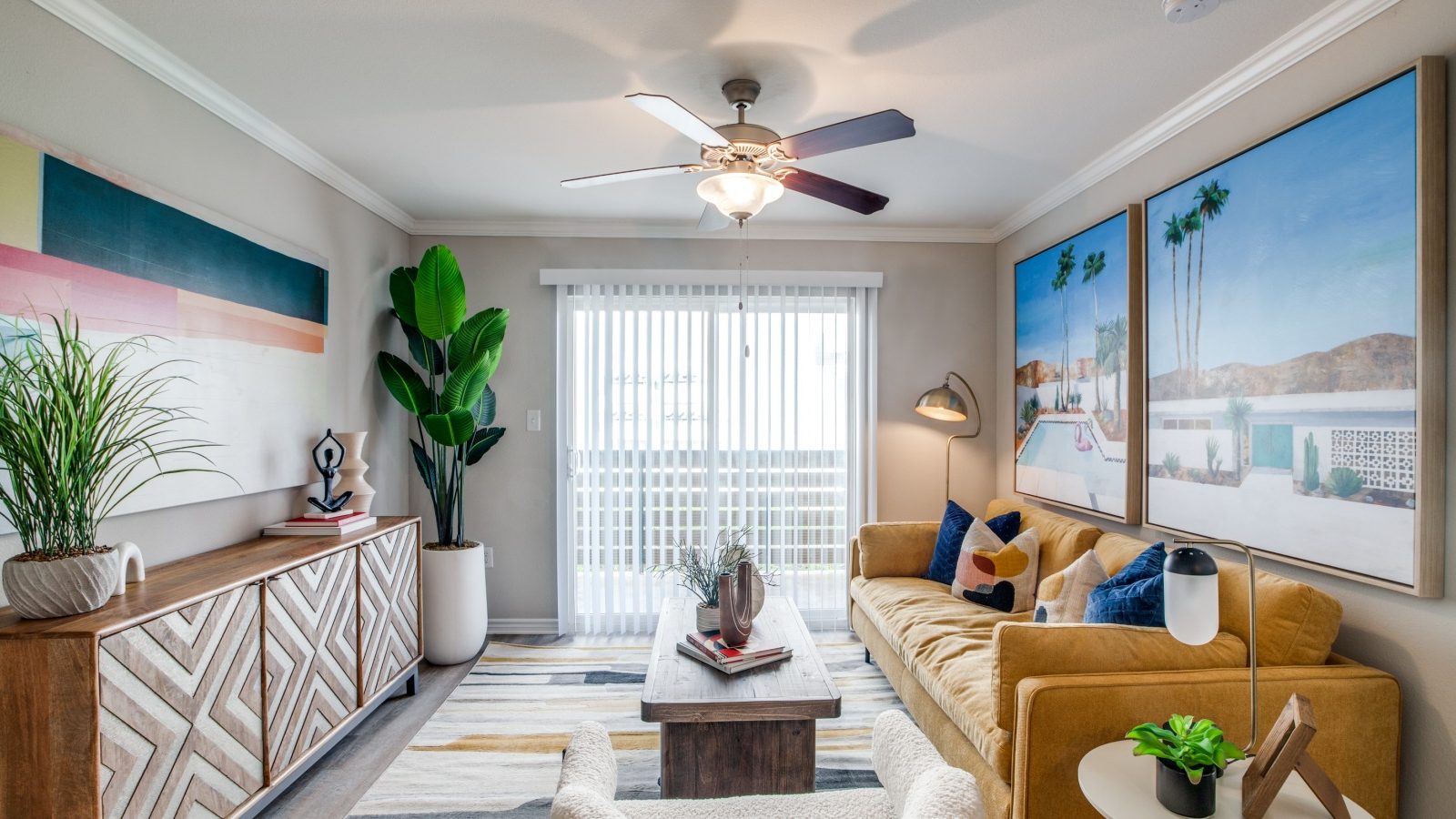 Photo Gallery The Argyle Apartments in Houston, TX Affordable & Cozy Apartments