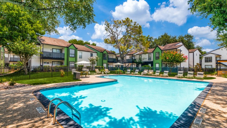 the pool at The Argyle